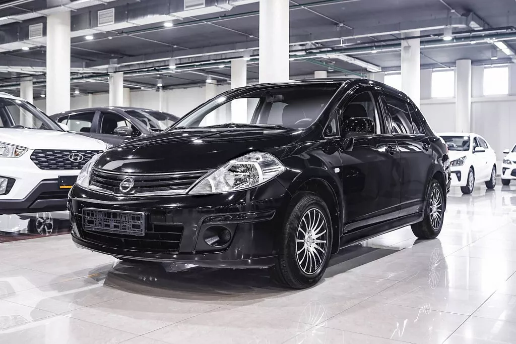 Купить Tiida с пробегом